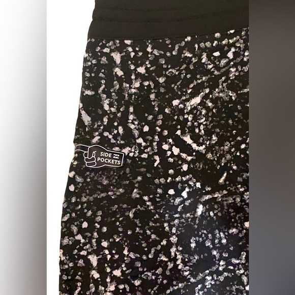 BILLABONG 17”  LOW TIDE SUNDAYS Board shorts Swim Size 30 Black Print - Picture 12 of 12